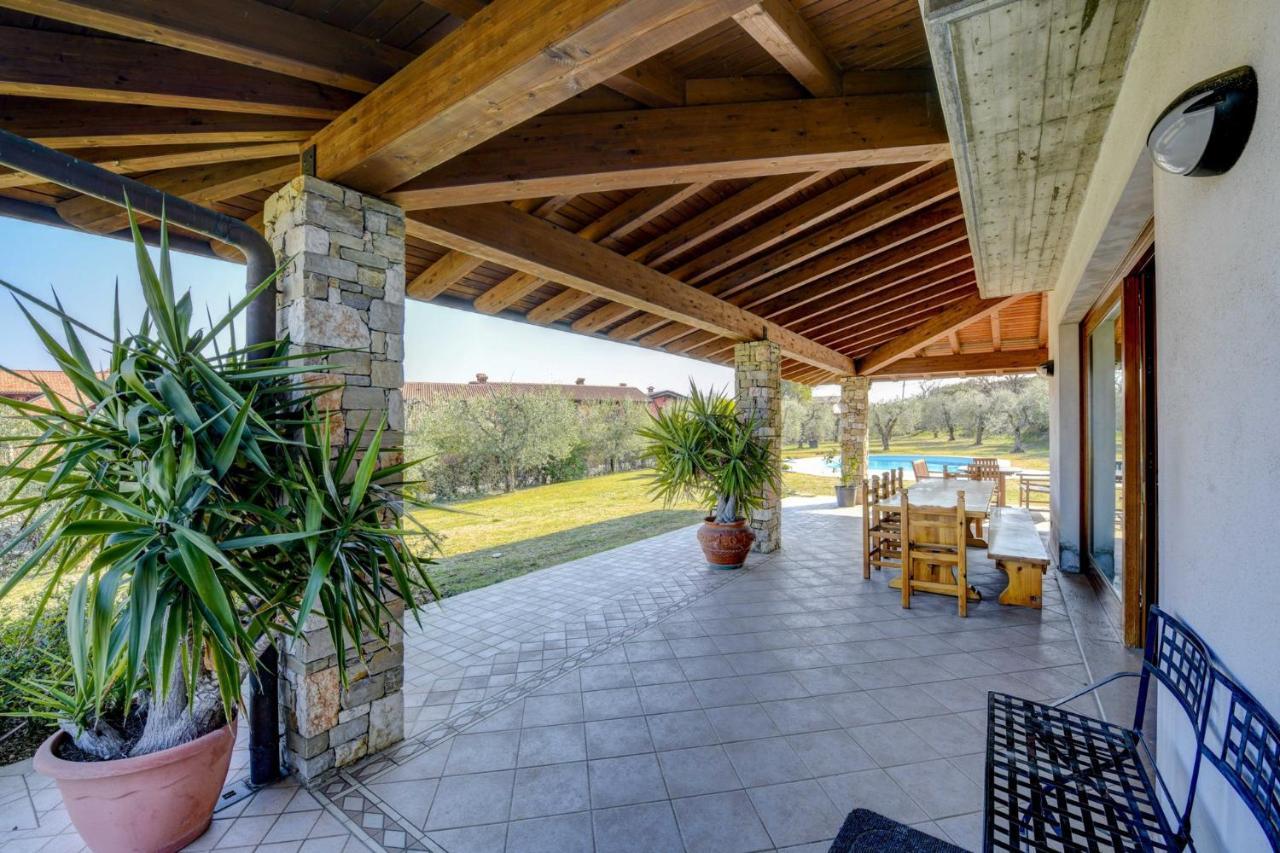 Villa Oleander Манерба-дель-Гарда Екстер'єр фото