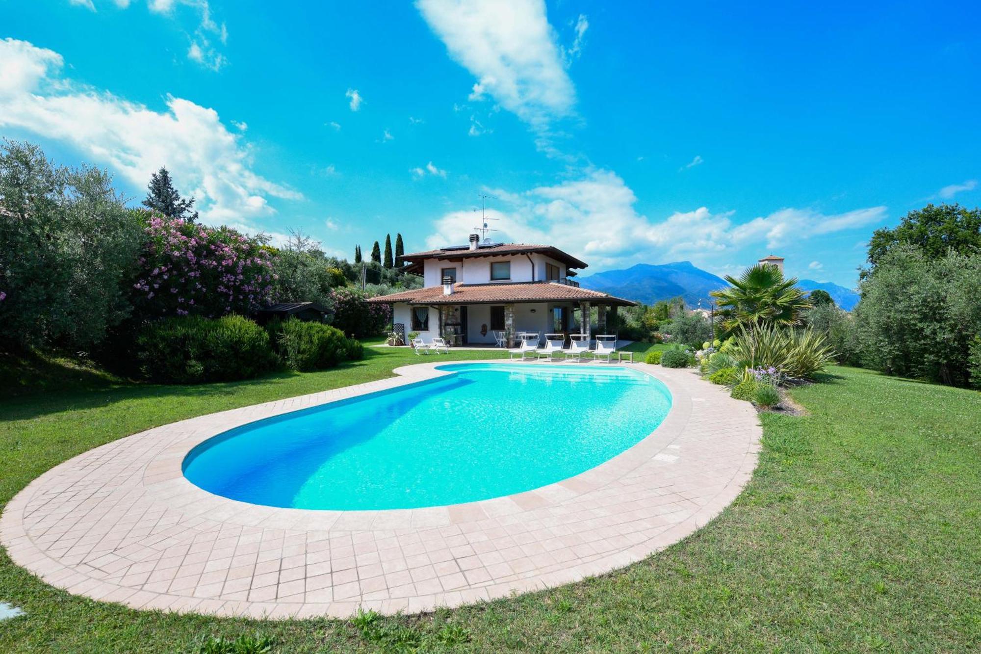 Villa Oleander Манерба-дель-Гарда Екстер'єр фото